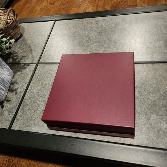 Gucci Gift Bag/Box Combo - Picture 4 of 15